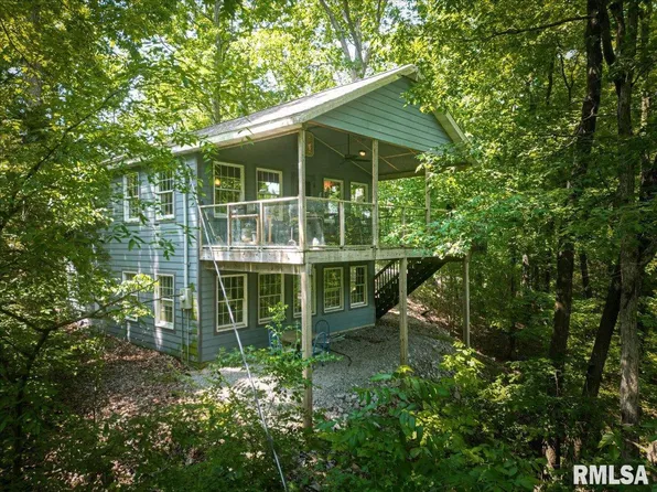 25 Quail Trl, Goreville, IL 62939