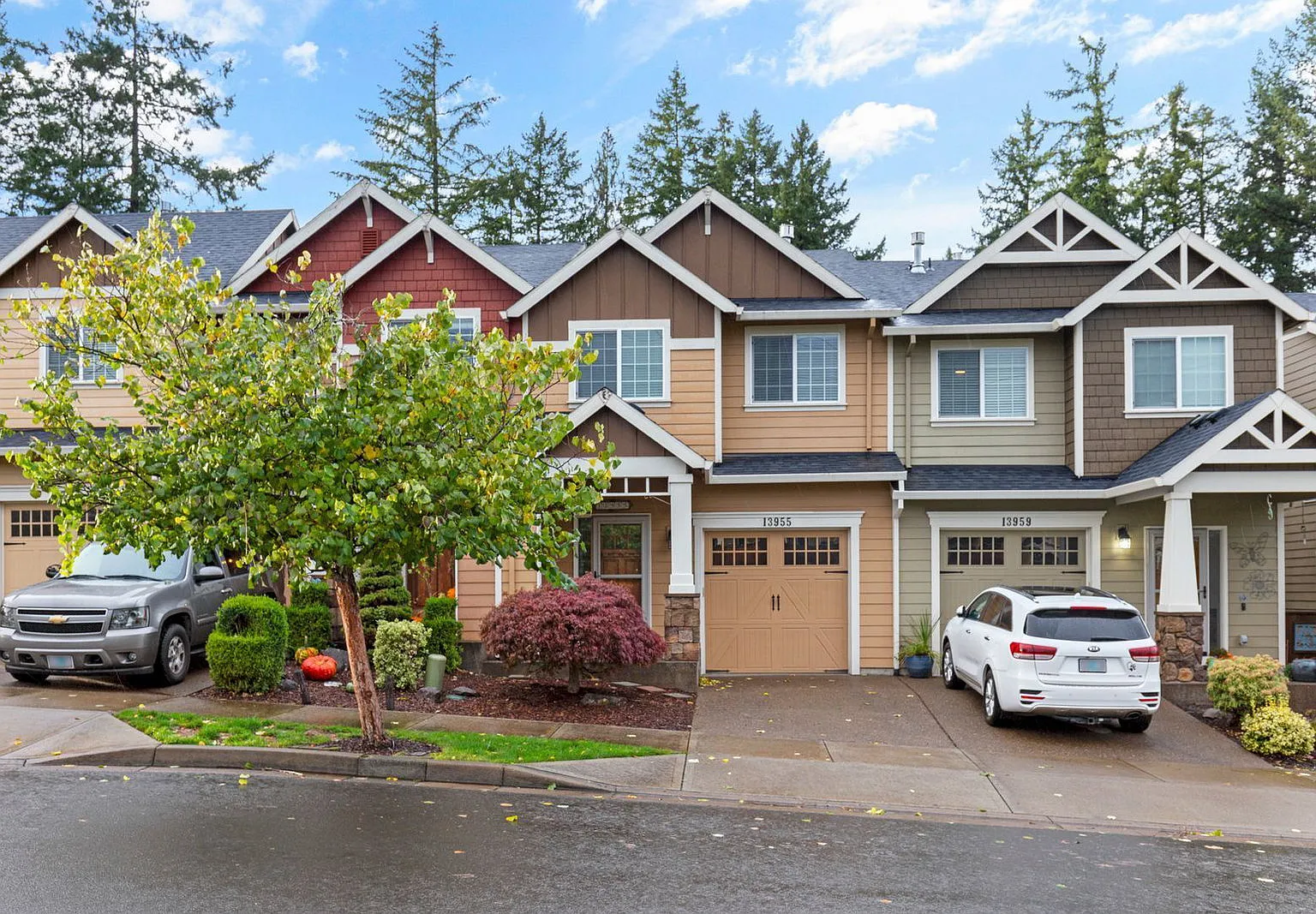3 bed, 2.5 bath, 1777 sqft, $2,750 — Photo 2