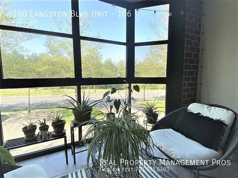 2100 Langston Blvd #106 — Photo 6
