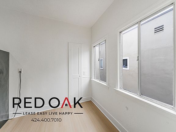 5th image of 4811 Melrose Ave APT 205