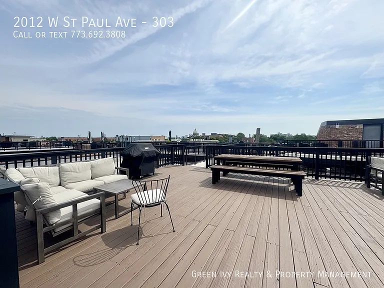 2012 W Saint Paul Ave #303 — Photo 14