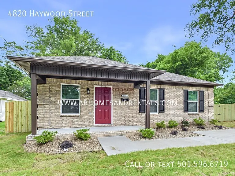4820 Haywood St — Photo 1