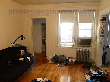 2nd image of 25 Walbridge St #Ll8