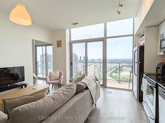 3rd image of 105 The Queensway #3505