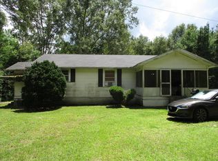 52 Woodhaven Dr, Laurel, MS 39443