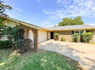 4206 Oakcrest Ave, Enid, OK 73703
