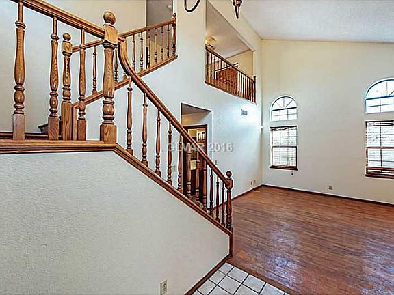 3rd image of 3841 Longs Peak Ct