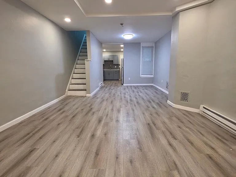 4917 Reno St — Photo 10