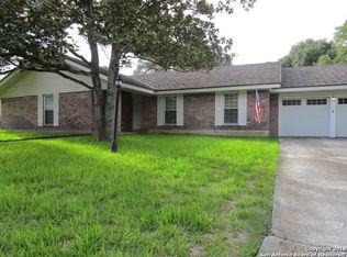 5926 Windhaven Dr, Windcrest, TX 78239