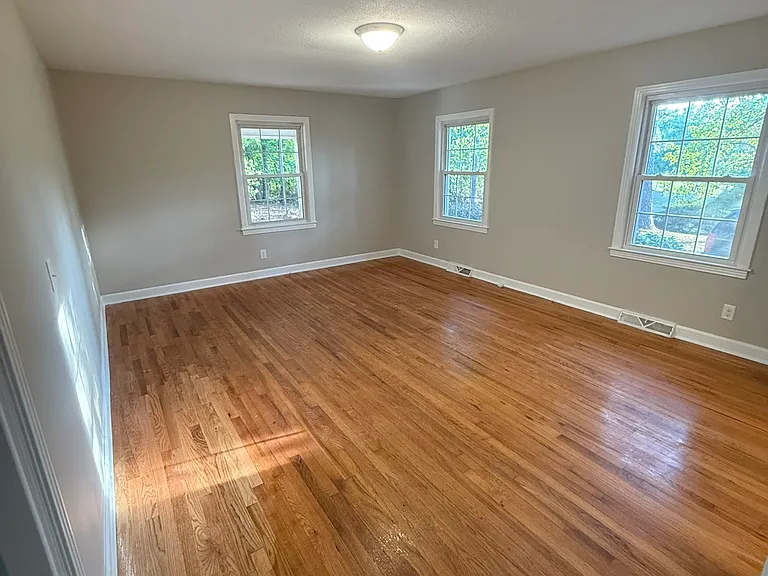 3809 Jefferson Davis Hwy — Photo 11