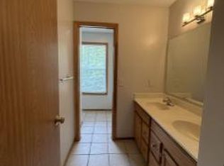 3978 E De Blaay Dr S, Grand Rapids, MI 49512