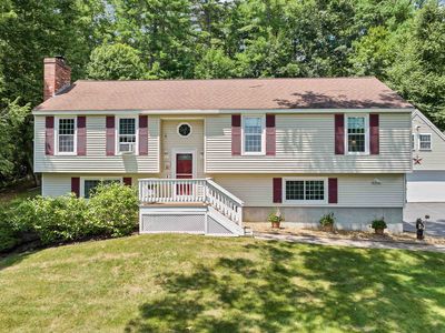 22 Hampshire Drive, Derry, NH, 03038