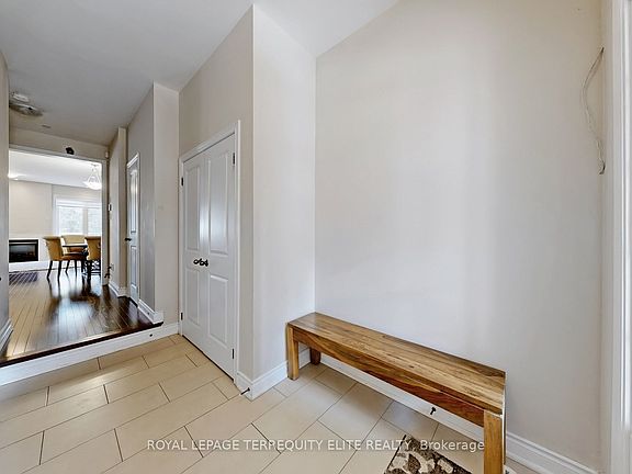 4th image of 1331 Major Mackenzie Dr W #121