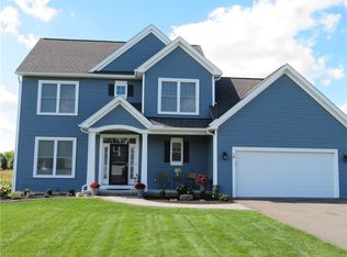 19 Tea Olive Ln, Fairport, NY 14450