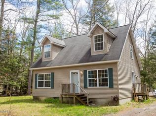 3 Pine St, Great Barrington, MA 01230