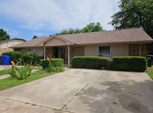 2004 Twisted Oak Dr, Norman, OK 73071