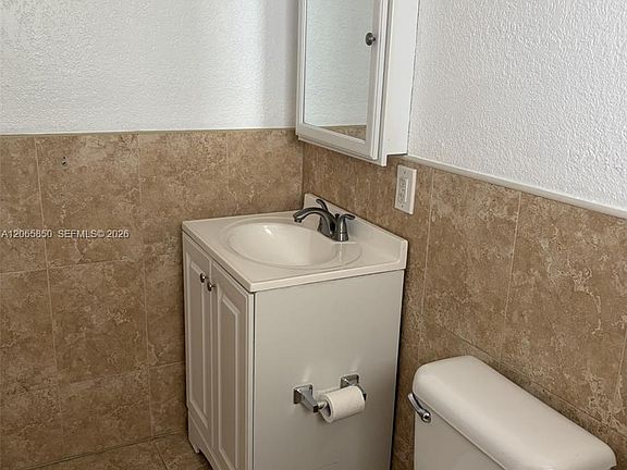 5th image of 3901 SW 112th Ave APT 40