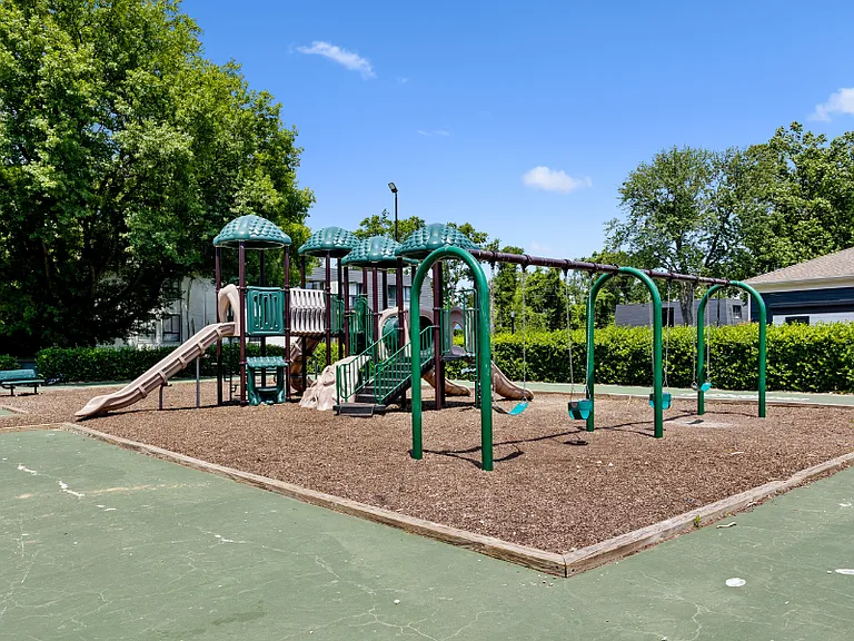 Compass Vista Apartments — Photo 47