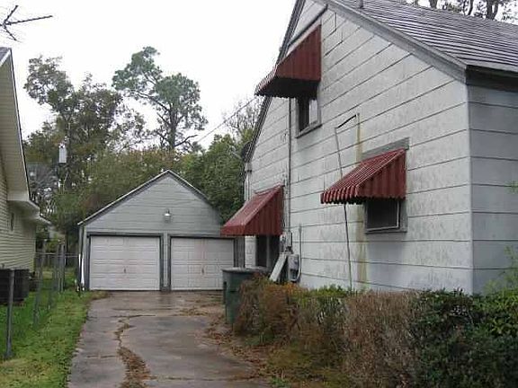 2nd image of 4115 Forest Dr