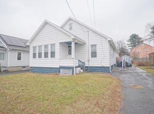 49 Upland St, Springfield, MA 01104
