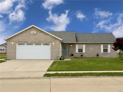 50 Arrowleaf St, Highland, IL, 62249