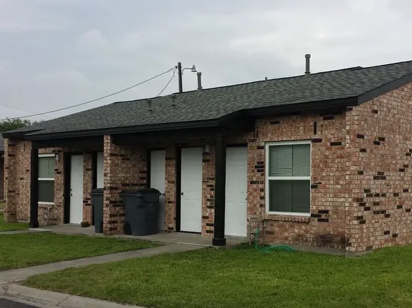 Falfurrias Village, 898 S Center St, Falfurrias, TX 78355