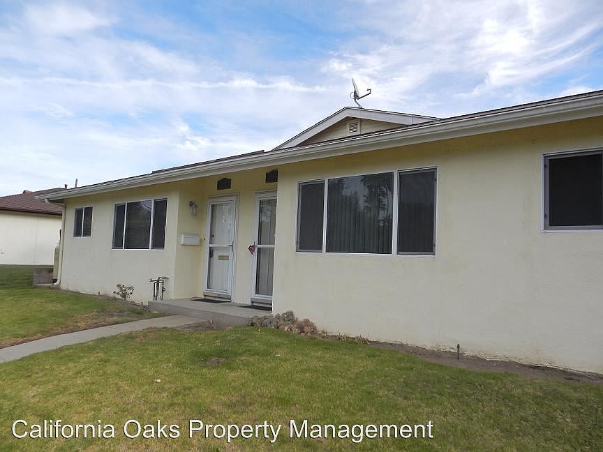 1st image of 662 College Dr
