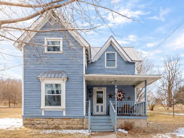 425 Main Street, Loganville, WI 53943