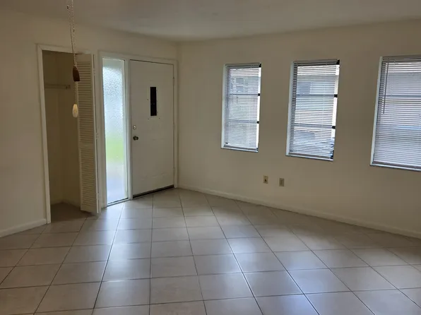 1210-1222 SE 8th St #1222-3, Cape Coral, FL 33990