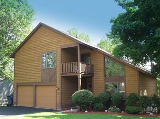 7664 Dominion Pkwy, Liverpool, NY 13090