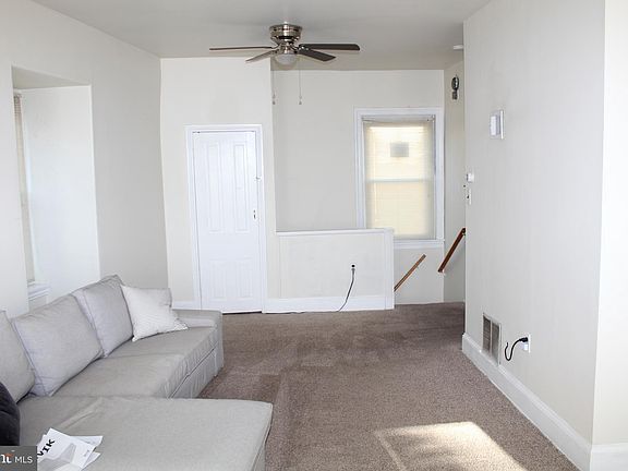 4th image of 4371-73 Cresson St #3