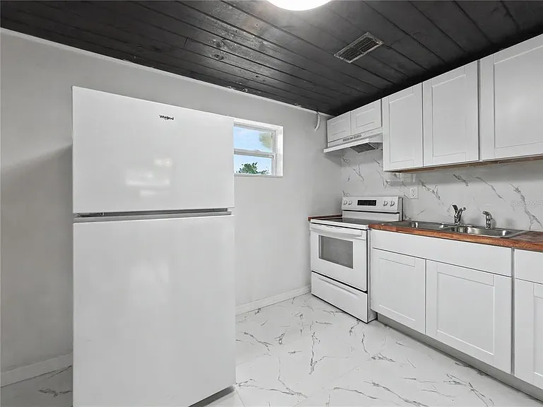 2848 W Harwood St — Photo 10