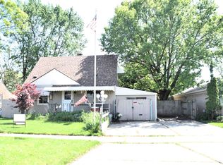 826 E Eleven Mile Rd, Madison Heights, MI 48071