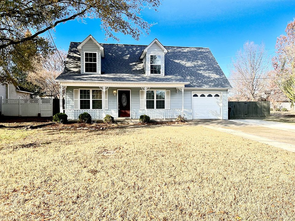 1st image of 2193 Oakmont Ave