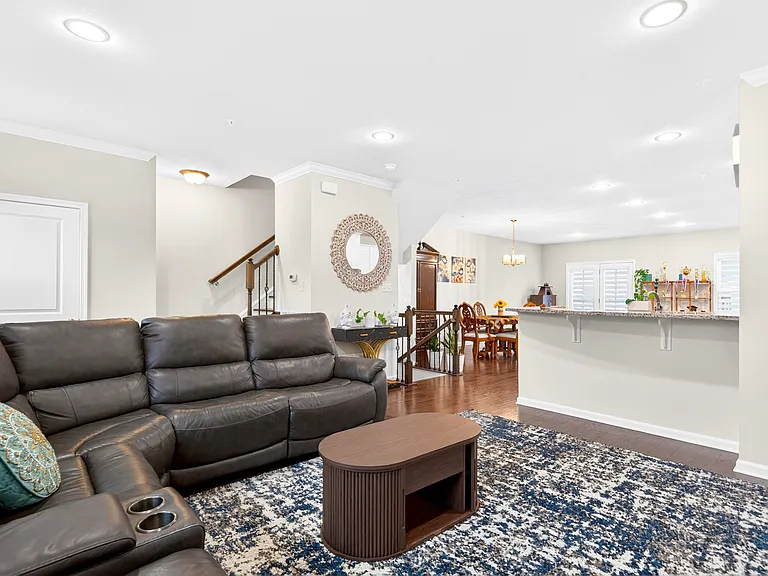 408 Fairmont Dr — Photo 21