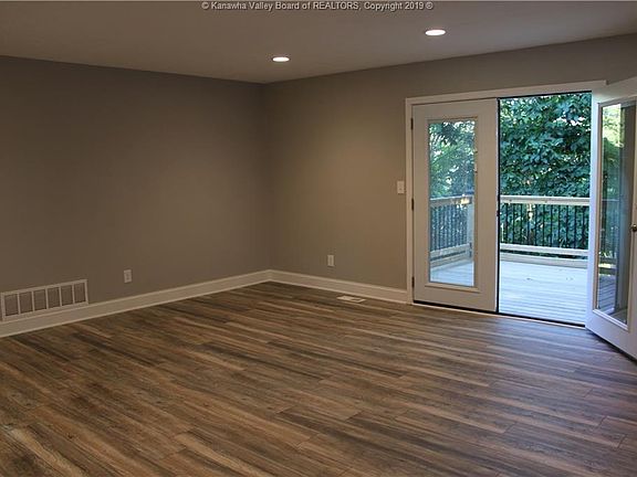 5th image of 818 Suncrest Pl