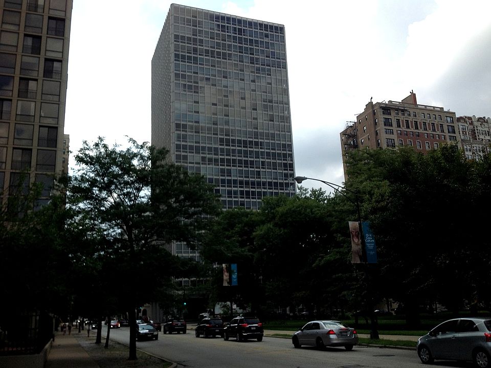 1st image of 2400 N Lakeview Ave APT 312