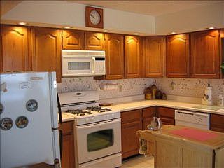 4th image of 212 41st Ln