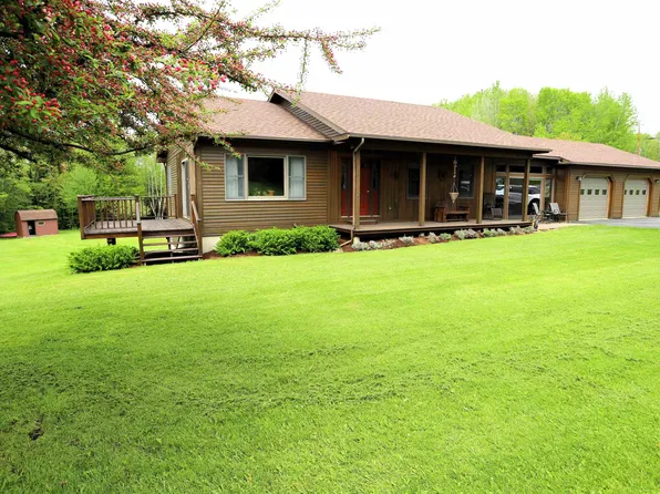 50 Lakeview Drive, Derby, VT 05829