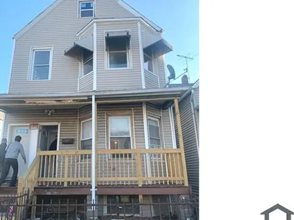 9713 S Avenue L #2, Chicago, IL 60617
