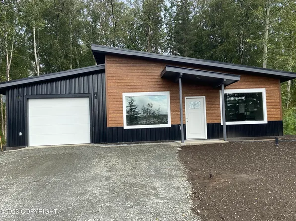 172 Reger Ave, Soldotna, AK 99669