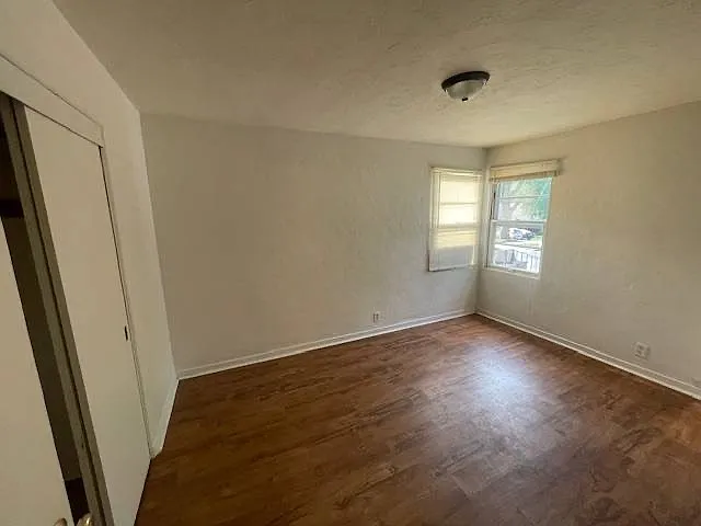 2 bed, 800 sqft, $1,490 — Photo 2