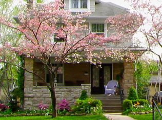 8 W 57th Ter, Kansas City, MO 64113