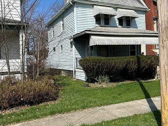 3rd image of 4304 E 114th St