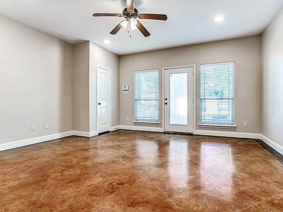 2nd image of 2733 Lubbock Ave APT 101