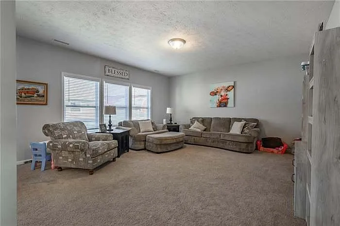 2096 Amur Ct — Photo 9