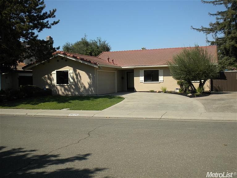 1st image of 3625 Portage Cir N