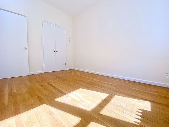 5th image of 355 W 85th St APT 27