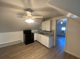 107 W 9th St #2, Lexington, NE 68850