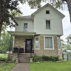 305 E Jackson St, Cullom, IL, 60929
